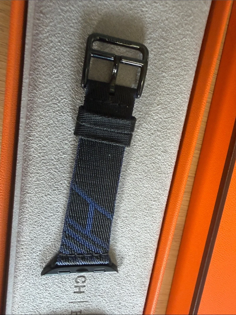 Hermes woven incorporating